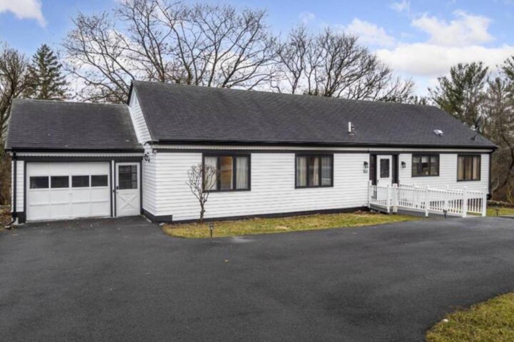 Cayuga Bungalow On Lake—Sleeps 13—Outdoor Firepit Lansing المظهر الخارجي الصورة